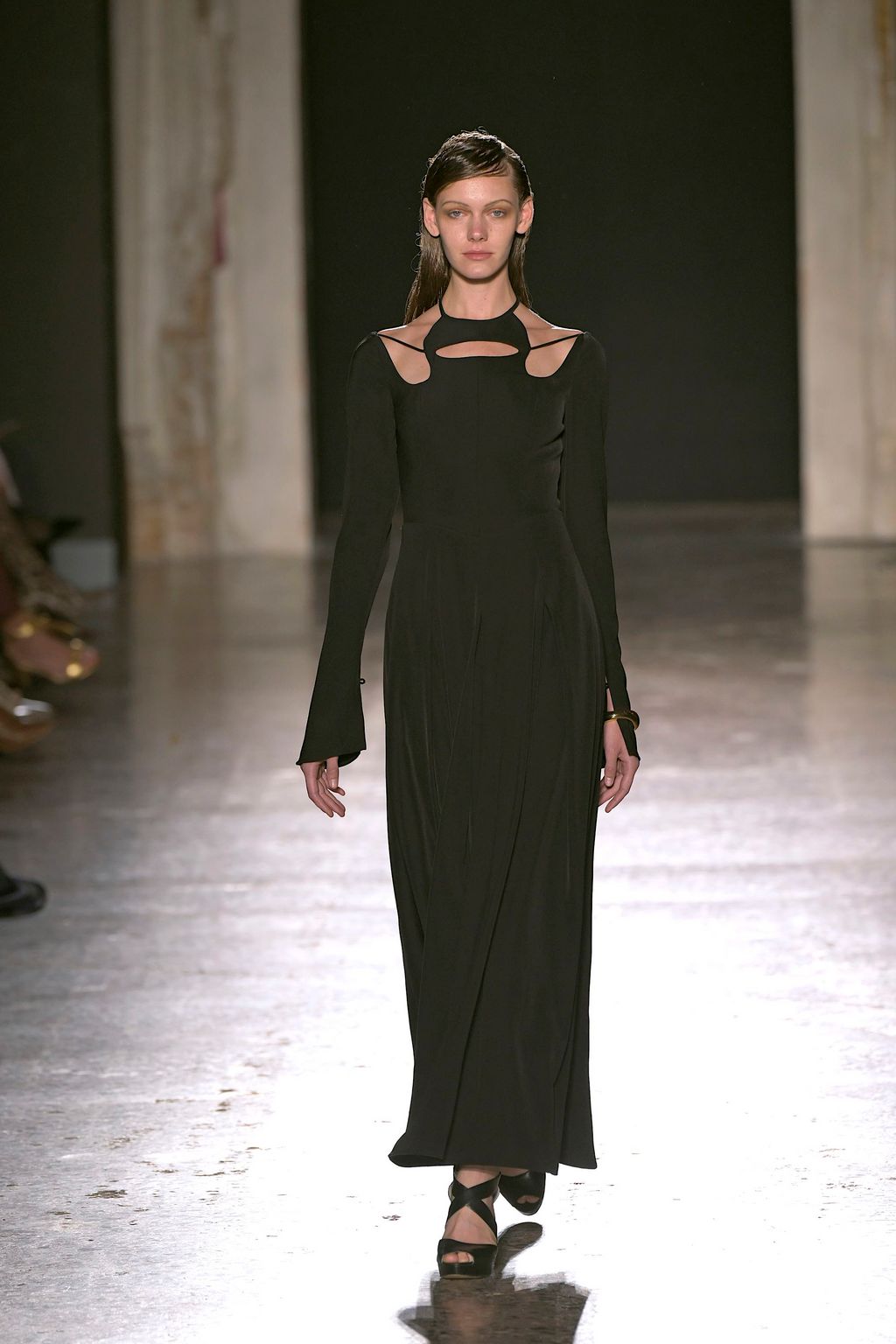 Fashion Week Milan Spring/Summer 2025 look 33 from the Phan Dang Hoang collection womenswear