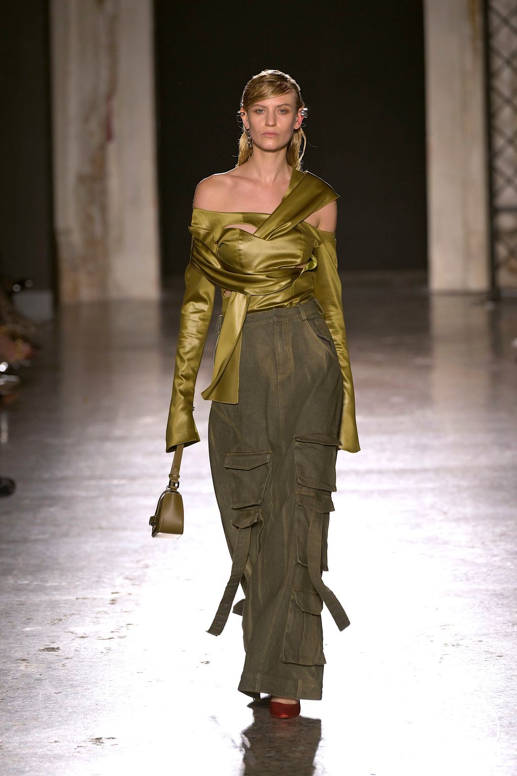 Fashion Week Milan Spring-Summer 2025 look 36 from the Phan Dang Hoang collection womenswear