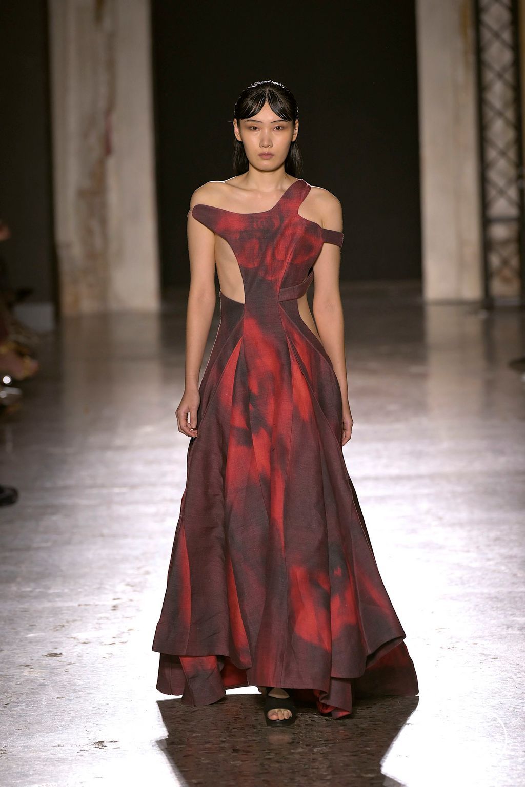 Fashion Week Milan Spring/Summer 2025 look 39 from the Phan Dang Hoang collection womenswear