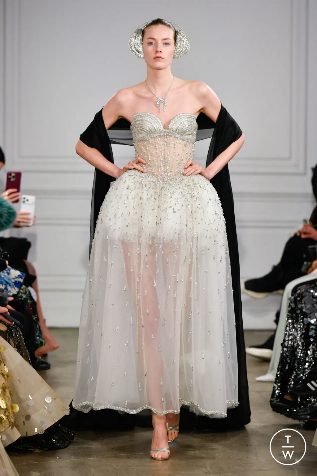 Fashion Week Paris Spring/Summer 2026 look 11 from the Phan Huy collection couture