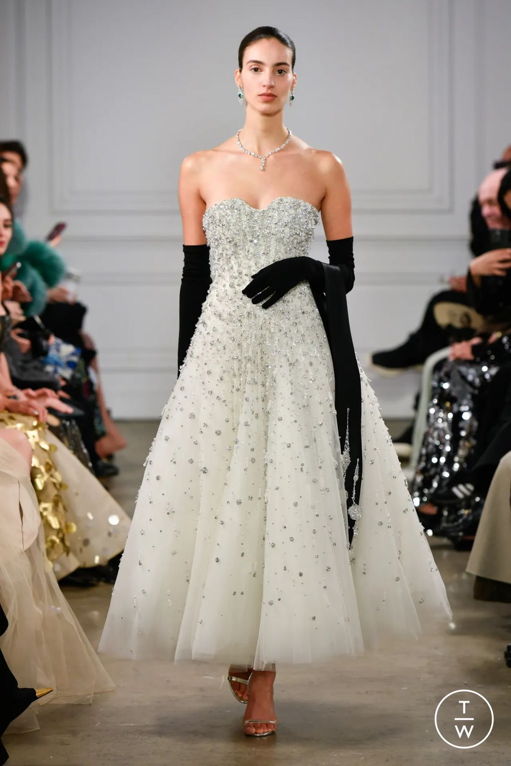 Fashion Week Paris Spring/Summer 2026 look 12 from the Phan Huy collection couture