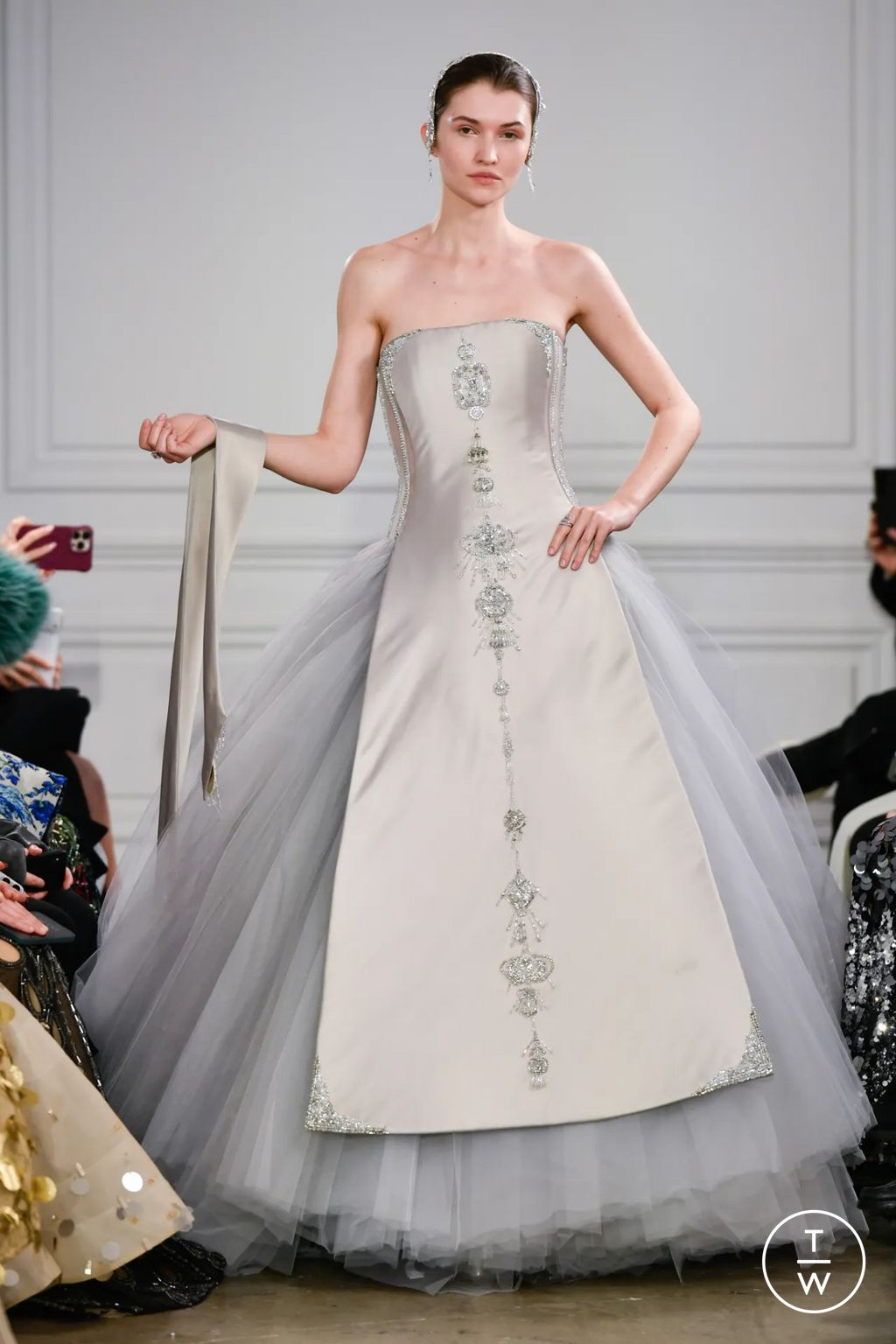 Fashion Week Paris Spring/Summer 2026 look 14 from the Phan Huy collection couture