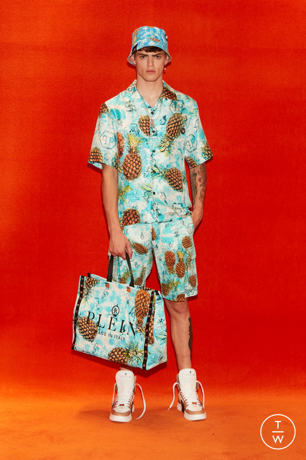 Fashion Week Milan Spring/Summer 2022 look 47 from the Philipp Plein collection menswear