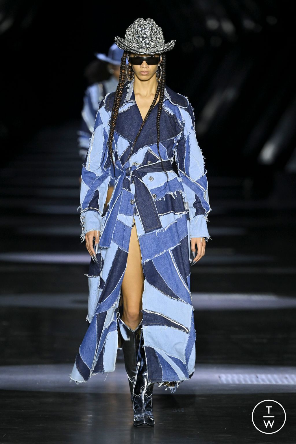 Fashion Week Milan Fall/Winter 2023 look 2 from the Philipp Plein collection womenswear