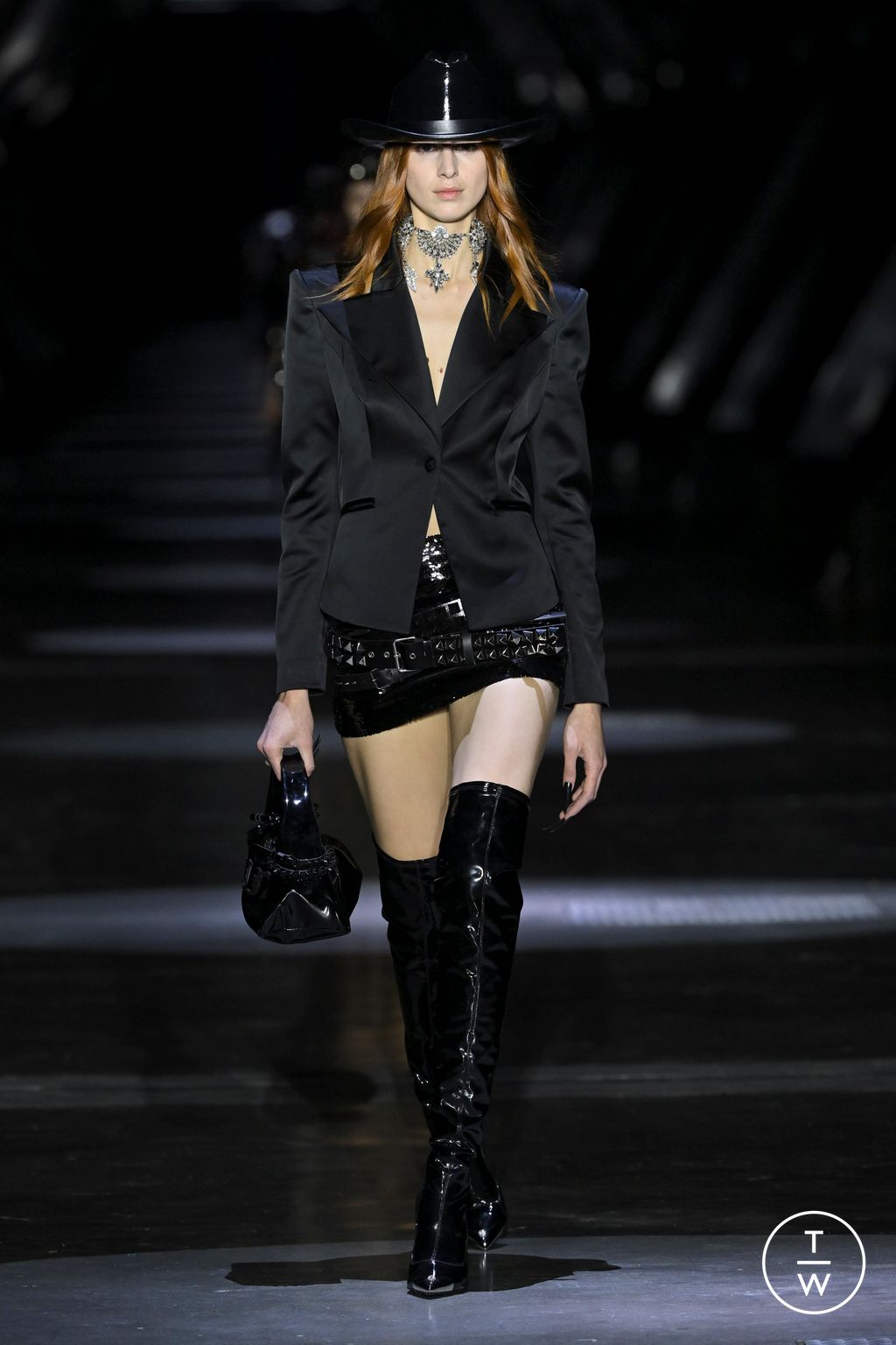 Fashion Week Milan Fall/Winter 2023 look 25 from the Philipp Plein collection 女装