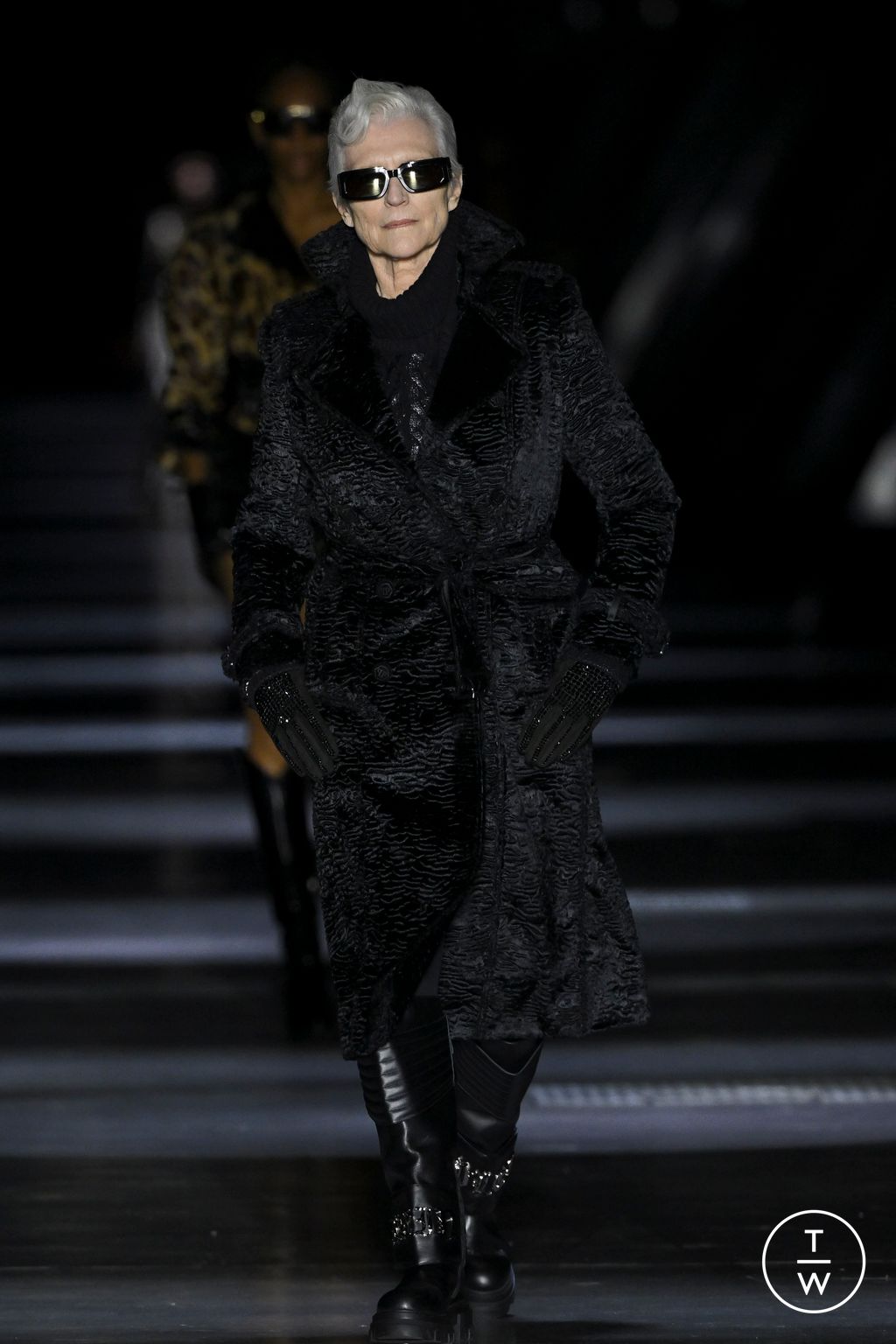 Fashion Week Milan Fall/Winter 2023 look 30 from the Philipp Plein collection womenswear