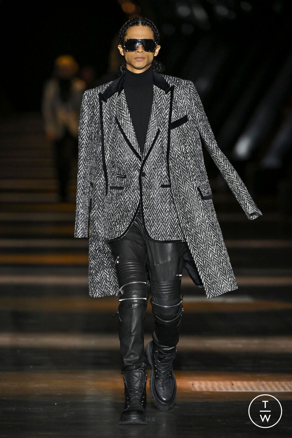Fashion Week Milan Fall/Winter 2023 look 50 from the Philipp Plein collection womenswear