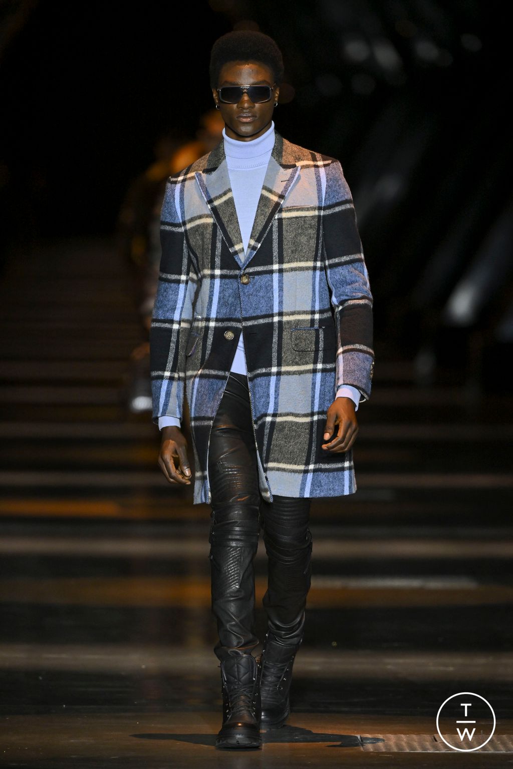 Fashion Week Milan Fall/Winter 2023 look 74 from the Philipp Plein collection 女装