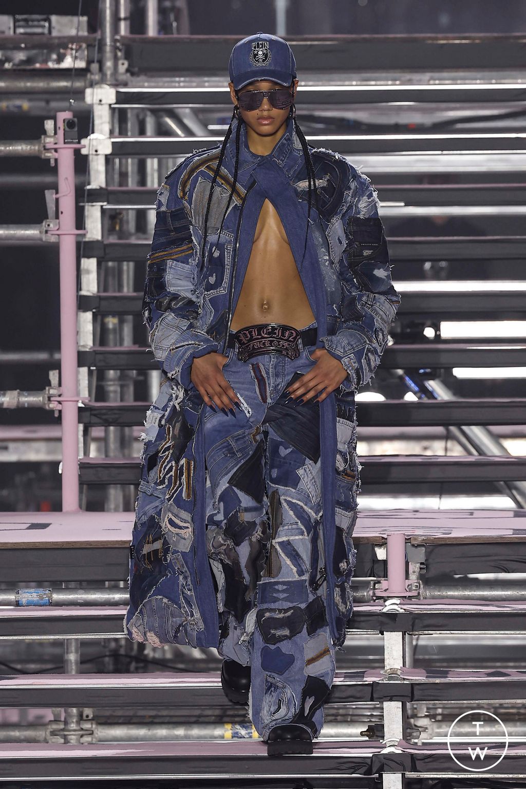 Fashion Week Milan Fall/Winter 2024 look 9 from the Philipp Plein collection 女装