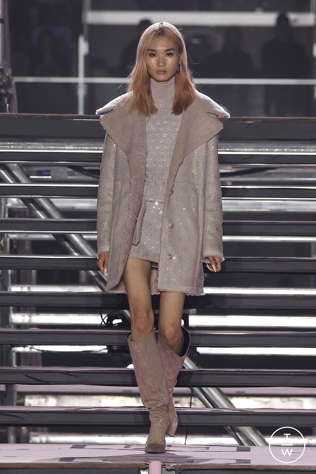 Fashion Week Milan Fall/Winter 2024 look 35 de la collection Philipp Plein womenswear