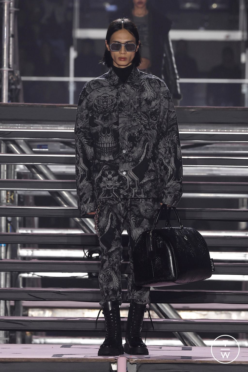 Fashion Week Milan Fall/Winter 2024 look 50 de la collection Philipp Plein womenswear