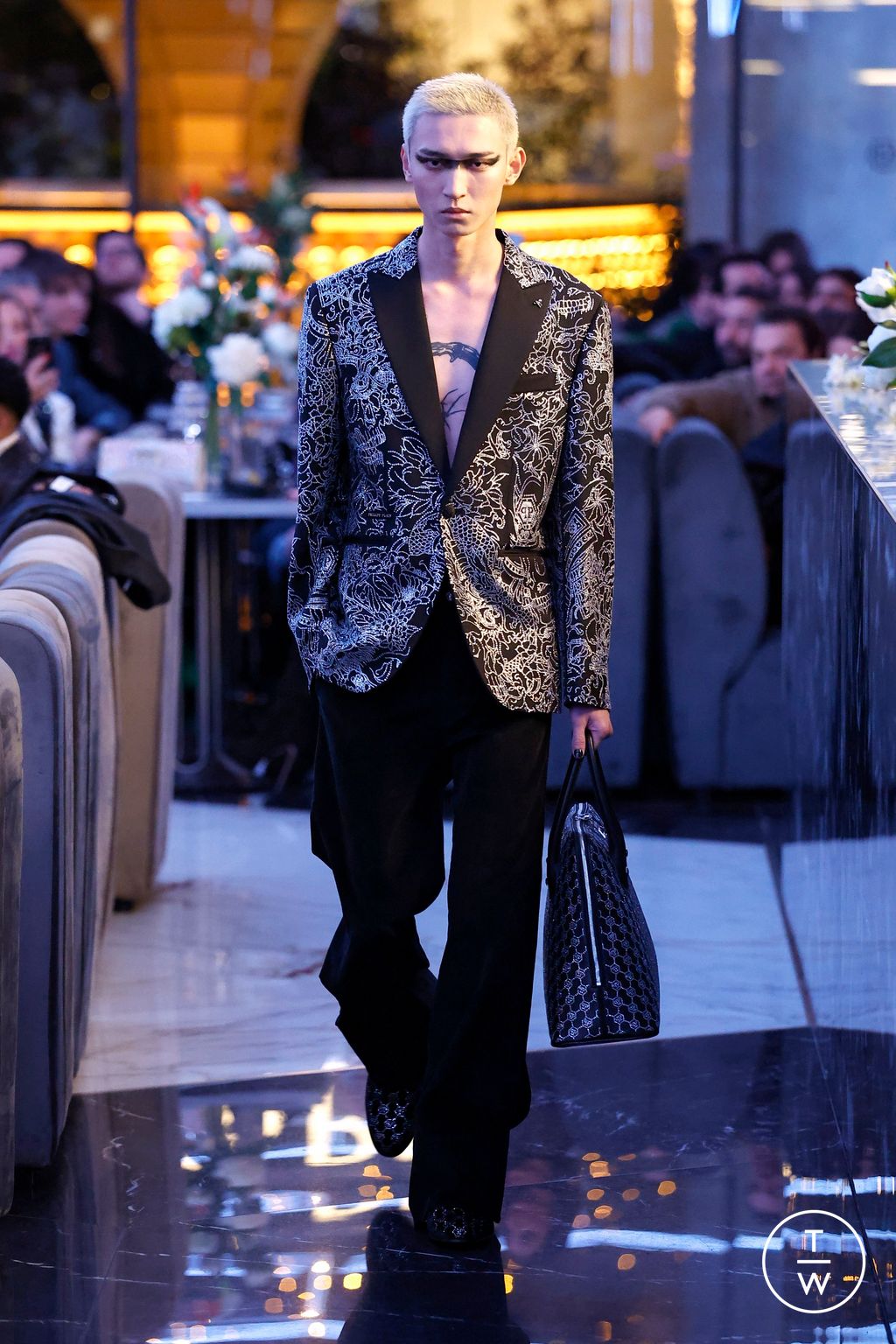 Fashion Week Milan Fall/Winter 2025 look 33 from the Philipp Plein collection menswear