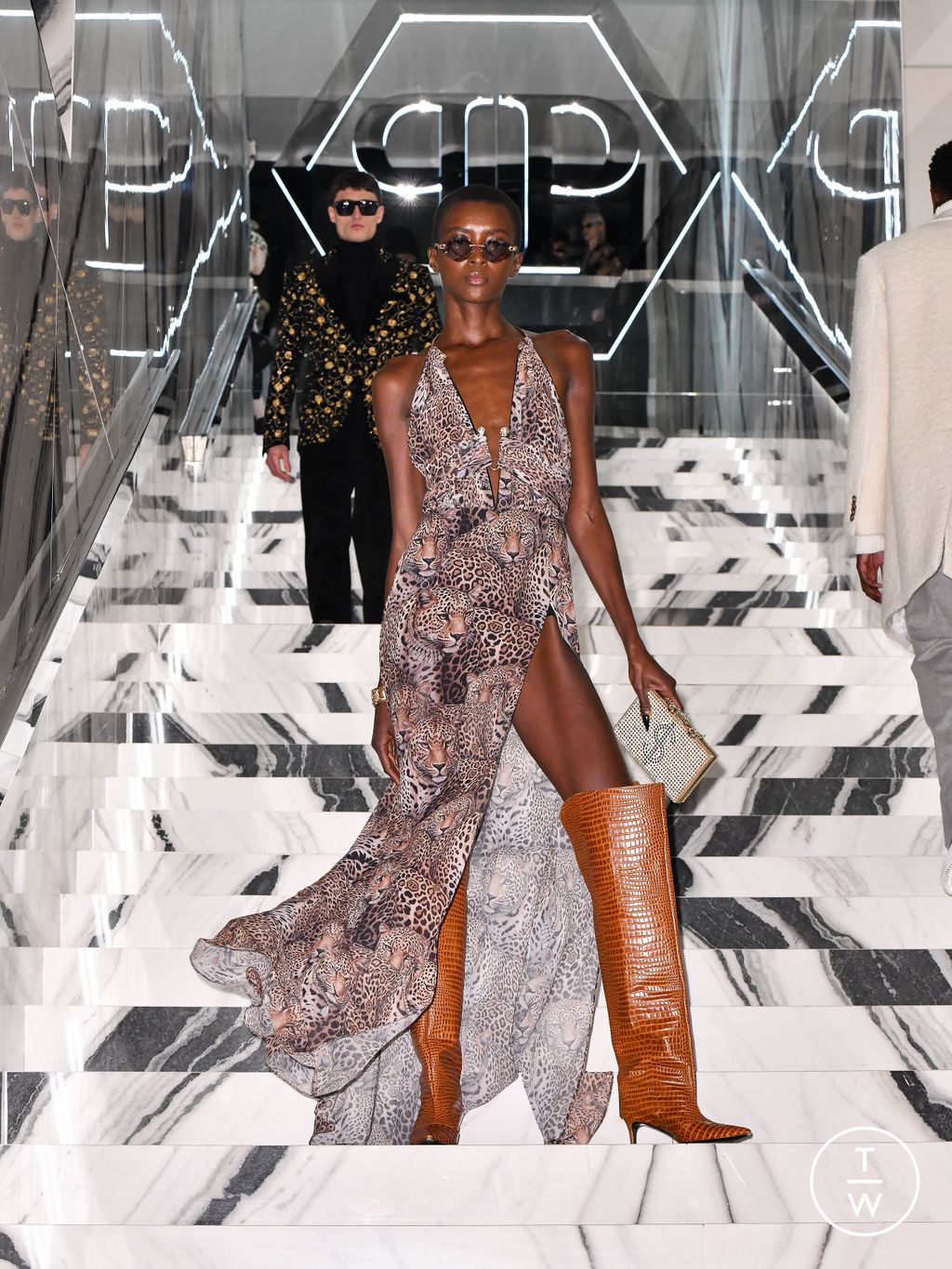 Fashion Week Milan Fall/Winter 2026 look 16 from the Philipp Plein collection womenswear