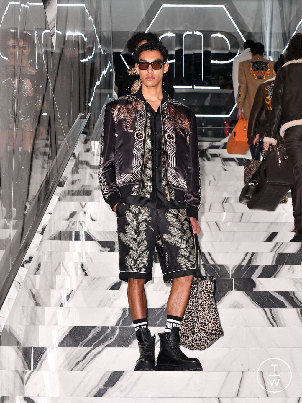 Fashion Week Milan Fall/Winter 2026 look 25 from the Philipp Plein collection womenswear
