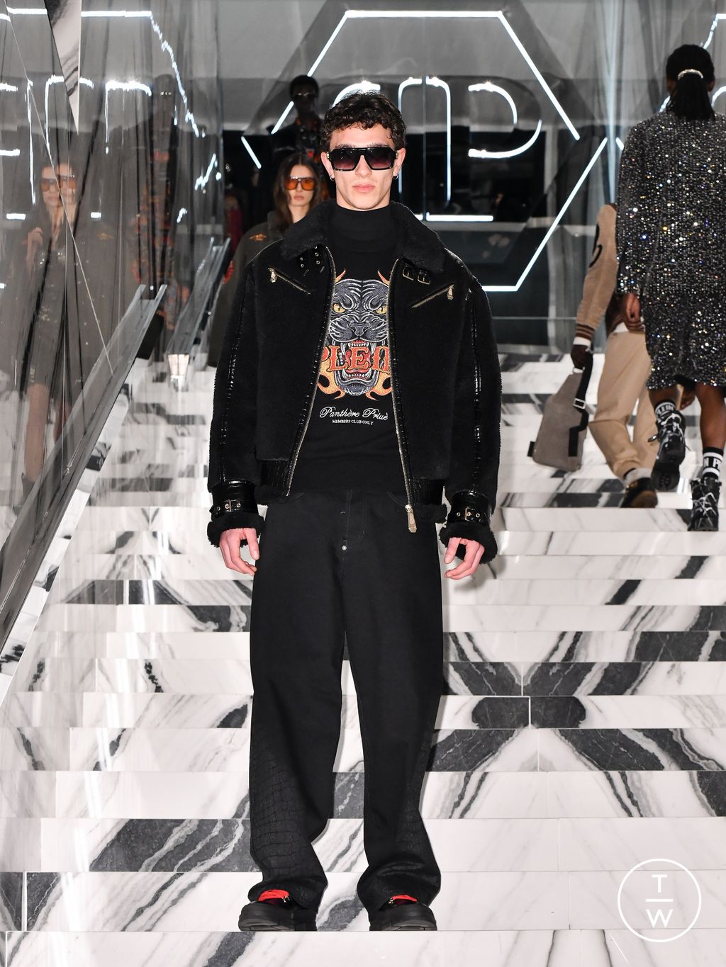 Fashion Week Milan Fall/Winter 2026 look 30 from the Philipp Plein collection 女装
