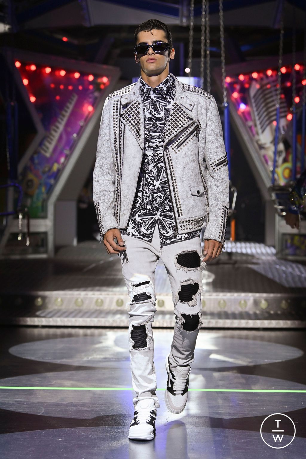 Fashion Week Milan Spring/Summer 2024 look 46 from the Philipp Plein collection 女装