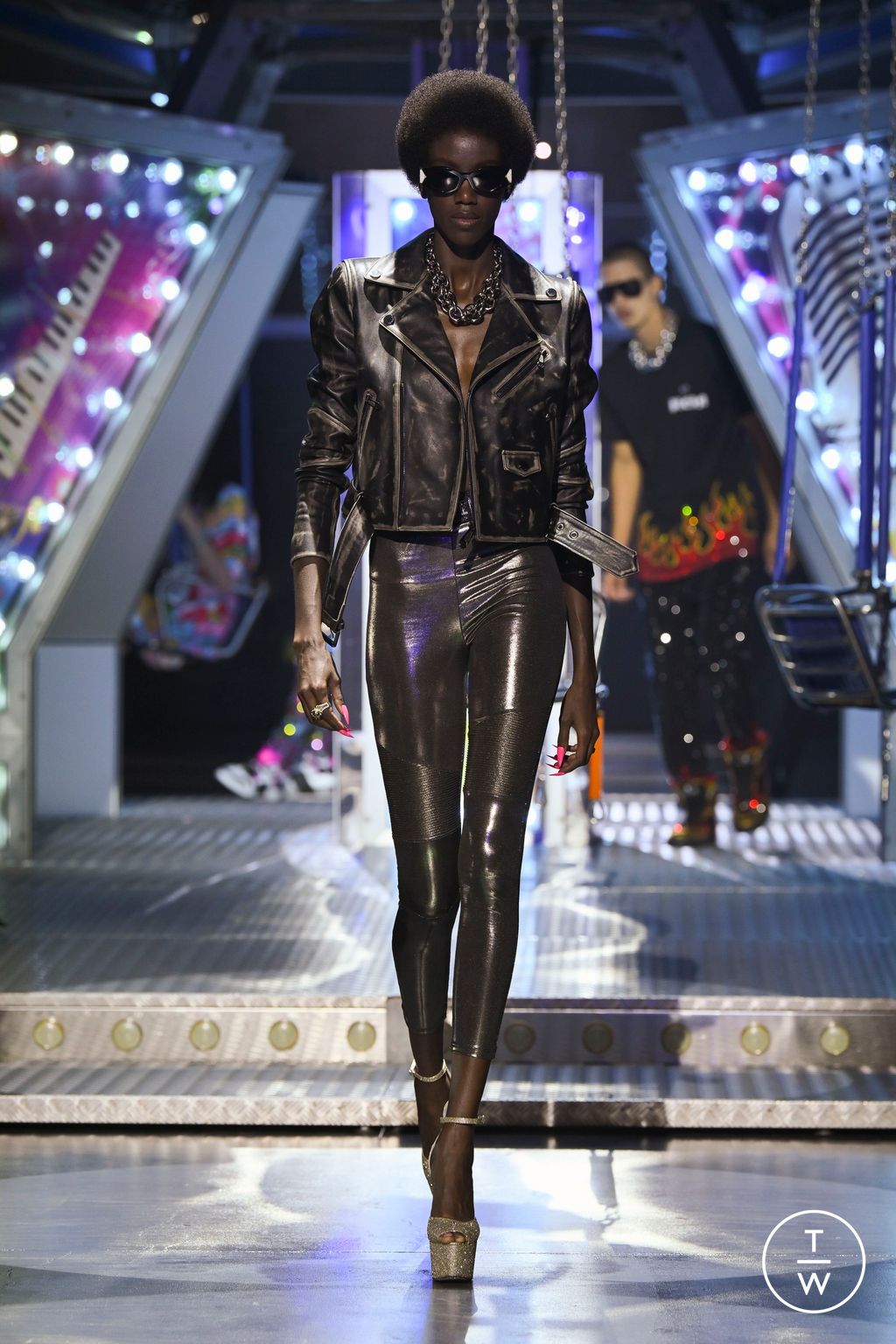 Fashion Week Milan Spring/Summer 2024 look 57 from the Philipp Plein collection 女装