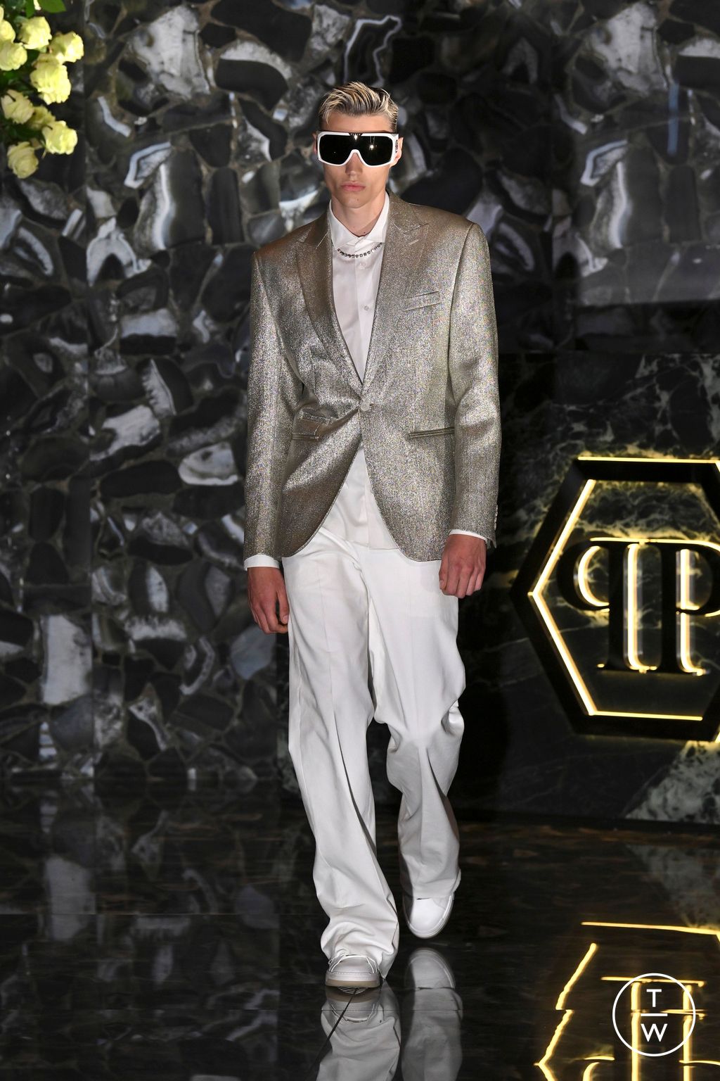 Fashion Week Milan Spring/Summer 2025 look 24 from the Philipp Plein collection womenswear