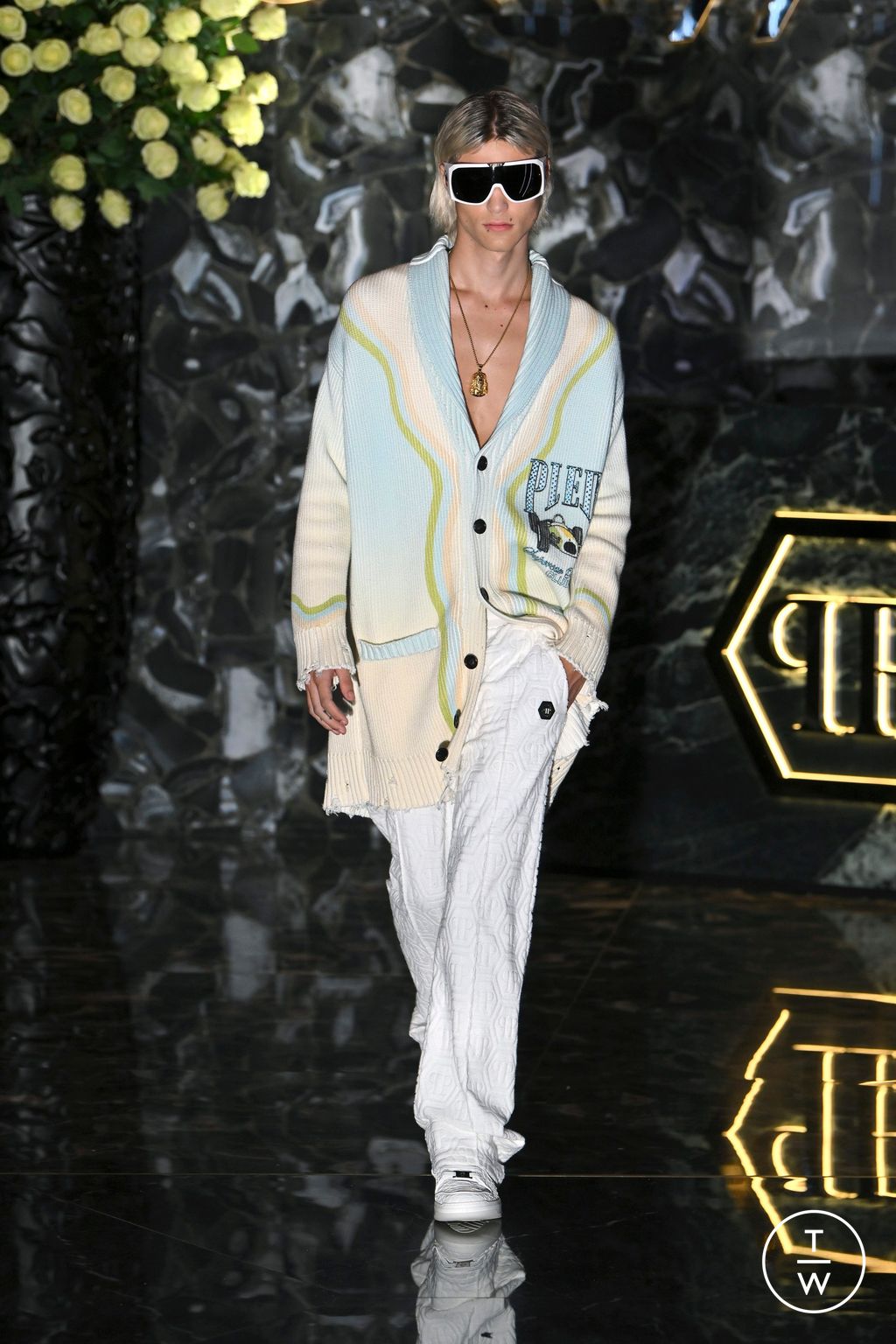 Fashion Week Milan Spring/Summer 2025 look 26 from the Philipp Plein collection womenswear