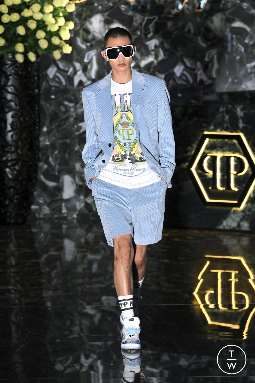 Fashion Week Milan Spring/Summer 2025 look 29 from the Philipp Plein collection womenswear