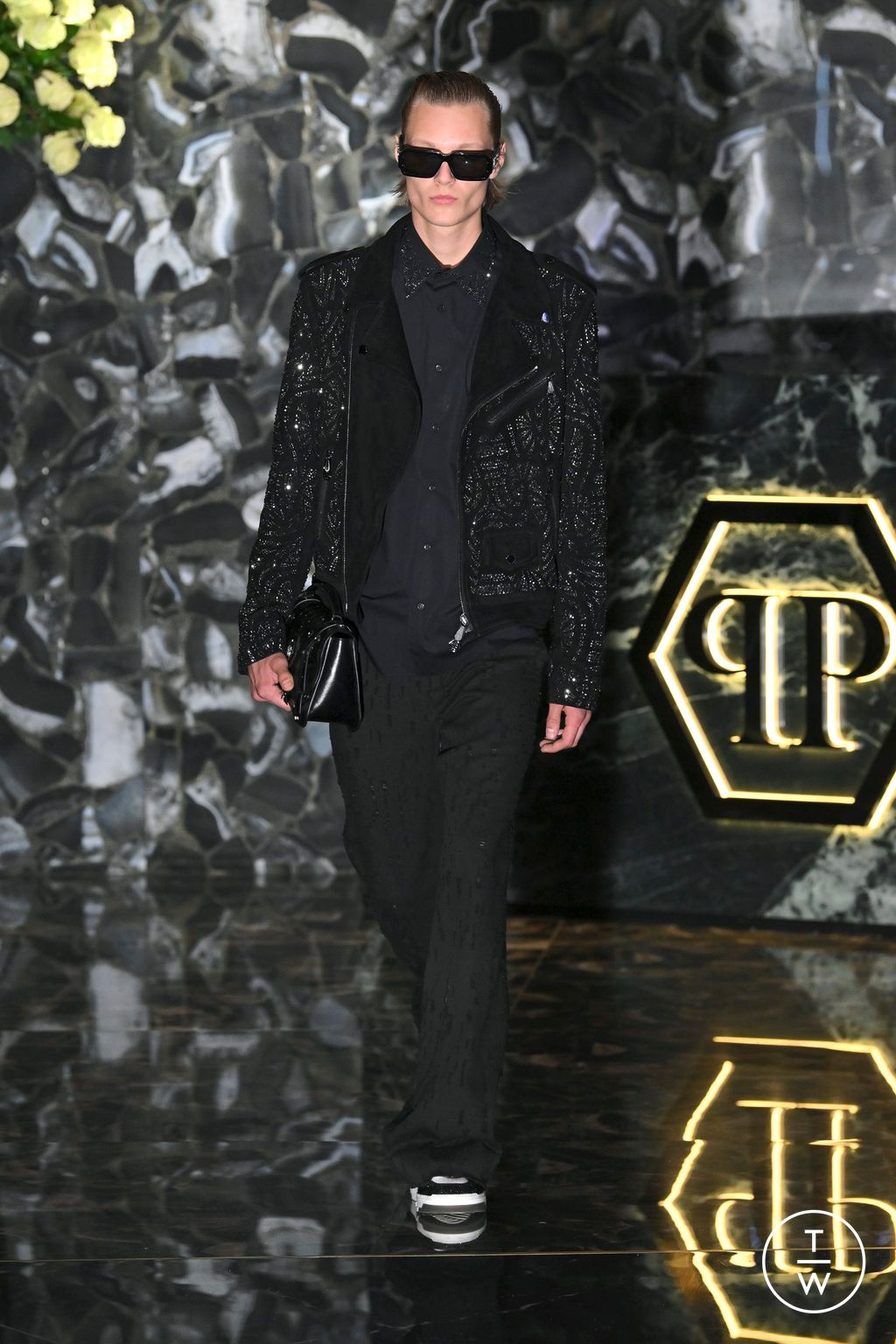Fashion Week Milan Spring/Summer 2025 look 40 from the Philipp Plein collection womenswear
