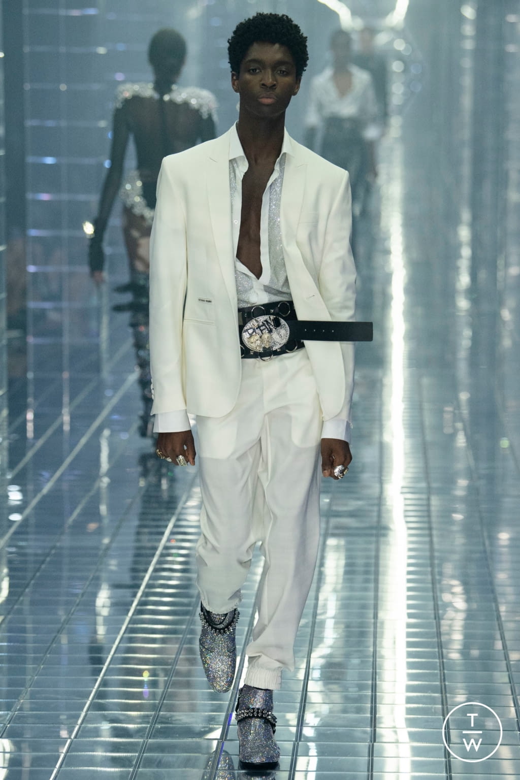 Fashion Week Milan Spring/Summer 2019 look 2 from the Philipp Plein collection 女装
