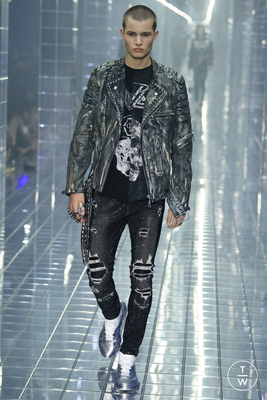 Fashion Week Milan Spring/Summer 2019 look 20 from the Philipp Plein collection 女装