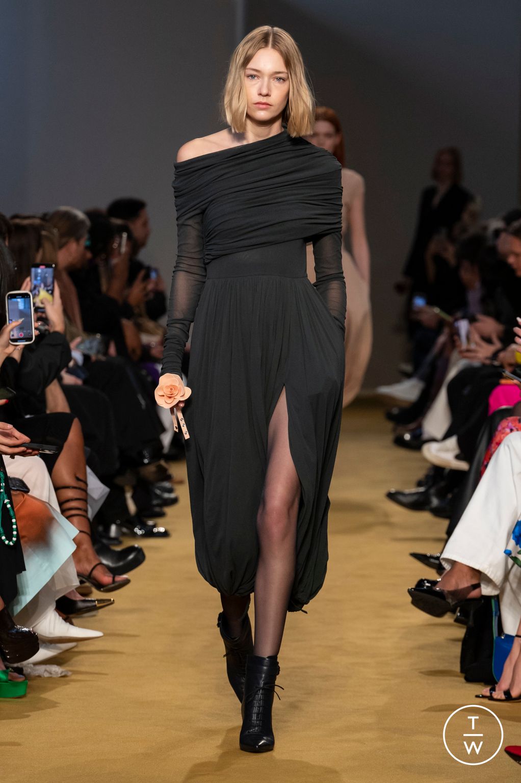 Fashion Week Milan Fall/Winter 2023 look 5 de la collection Philosophy di Lorenzo Serafini womenswear