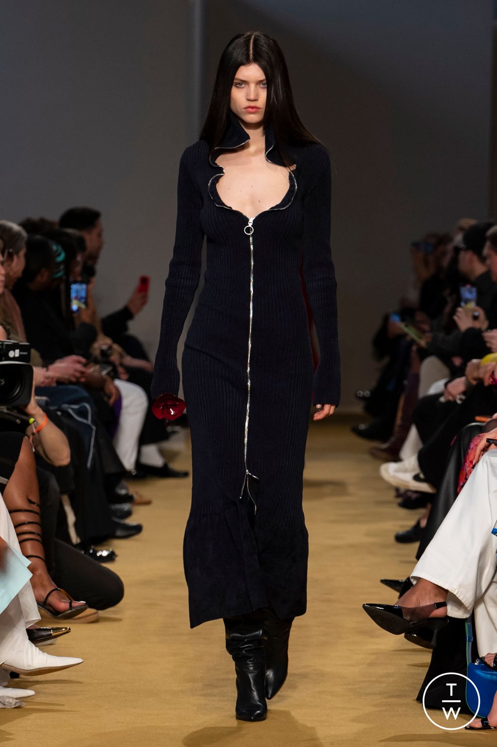 Fashion Week Milan Fall/Winter 2023 look 32 from the Philosophy di Lorenzo Serafini collection womenswear