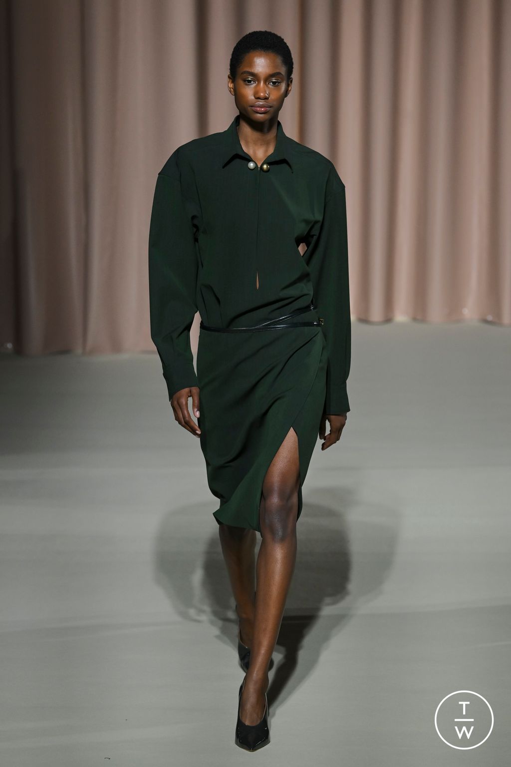Fashion Week Milan Fall/Winter 2024 look 13 de la collection Philosophy di Lorenzo Serafini womenswear