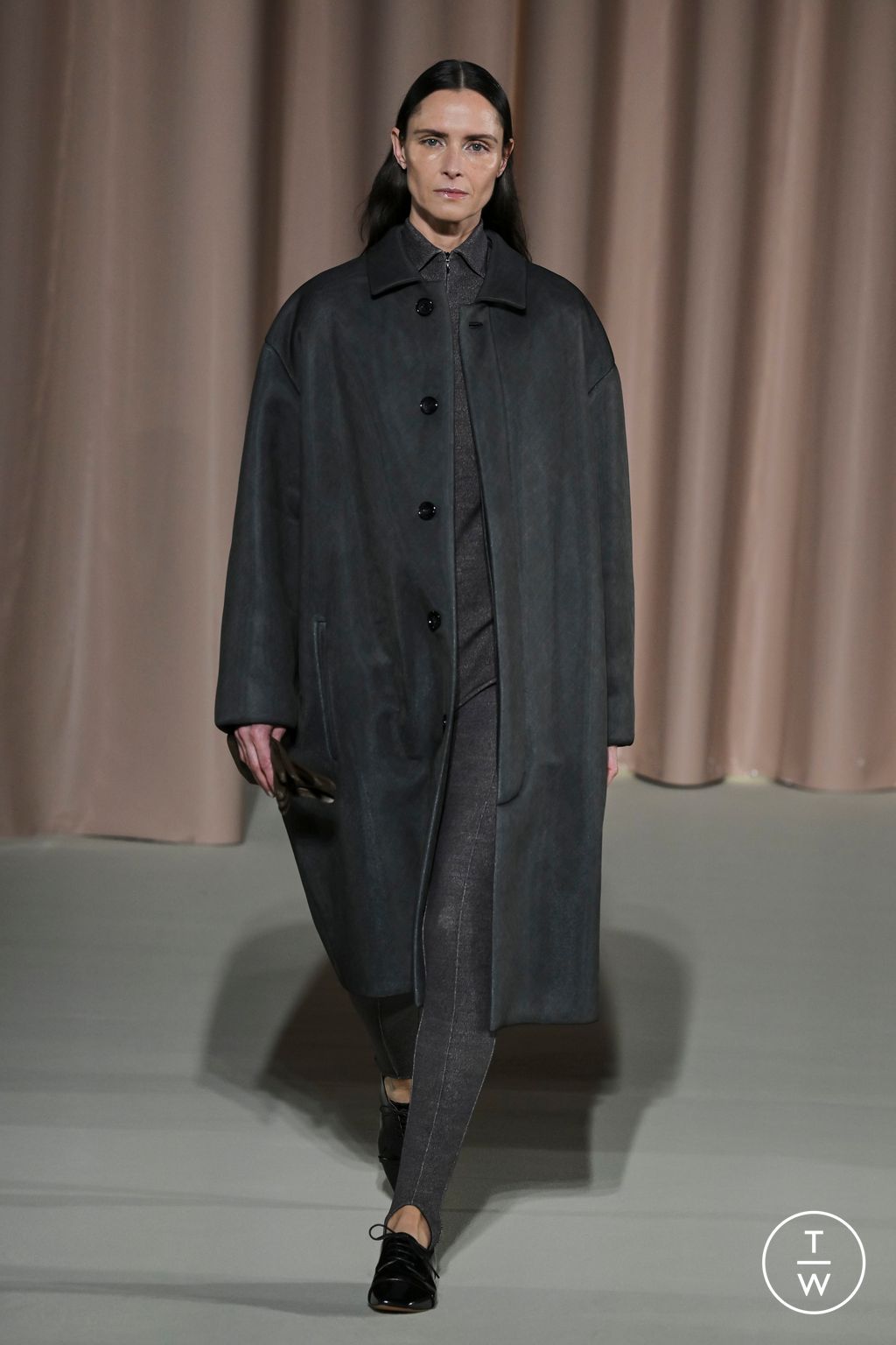 Fashion Week Milan Fall/Winter 2024 look 19 de la collection Philosophy di Lorenzo Serafini womenswear
