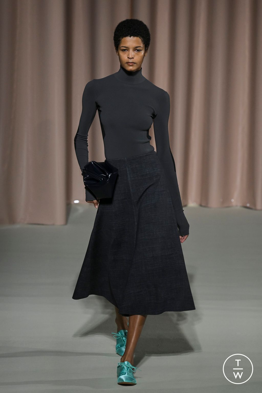 Fashion Week Milan Fall/Winter 2024 look 26 de la collection Philosophy di Lorenzo Serafini womenswear