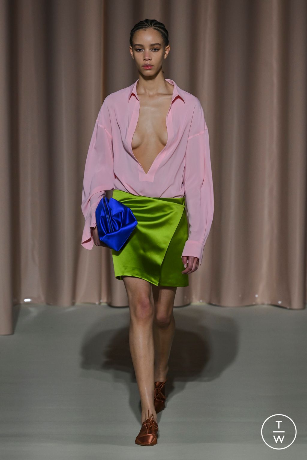 Fashion Week Milan Fall/Winter 2024 look 43 from the Philosophy di Lorenzo Serafini collection womenswear