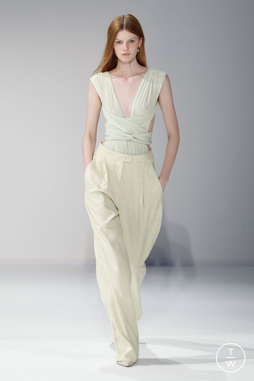 Fashion Week Milan Spring/Summer 2024 look 32 from the Philosophy di Lorenzo Serafini collection 女装