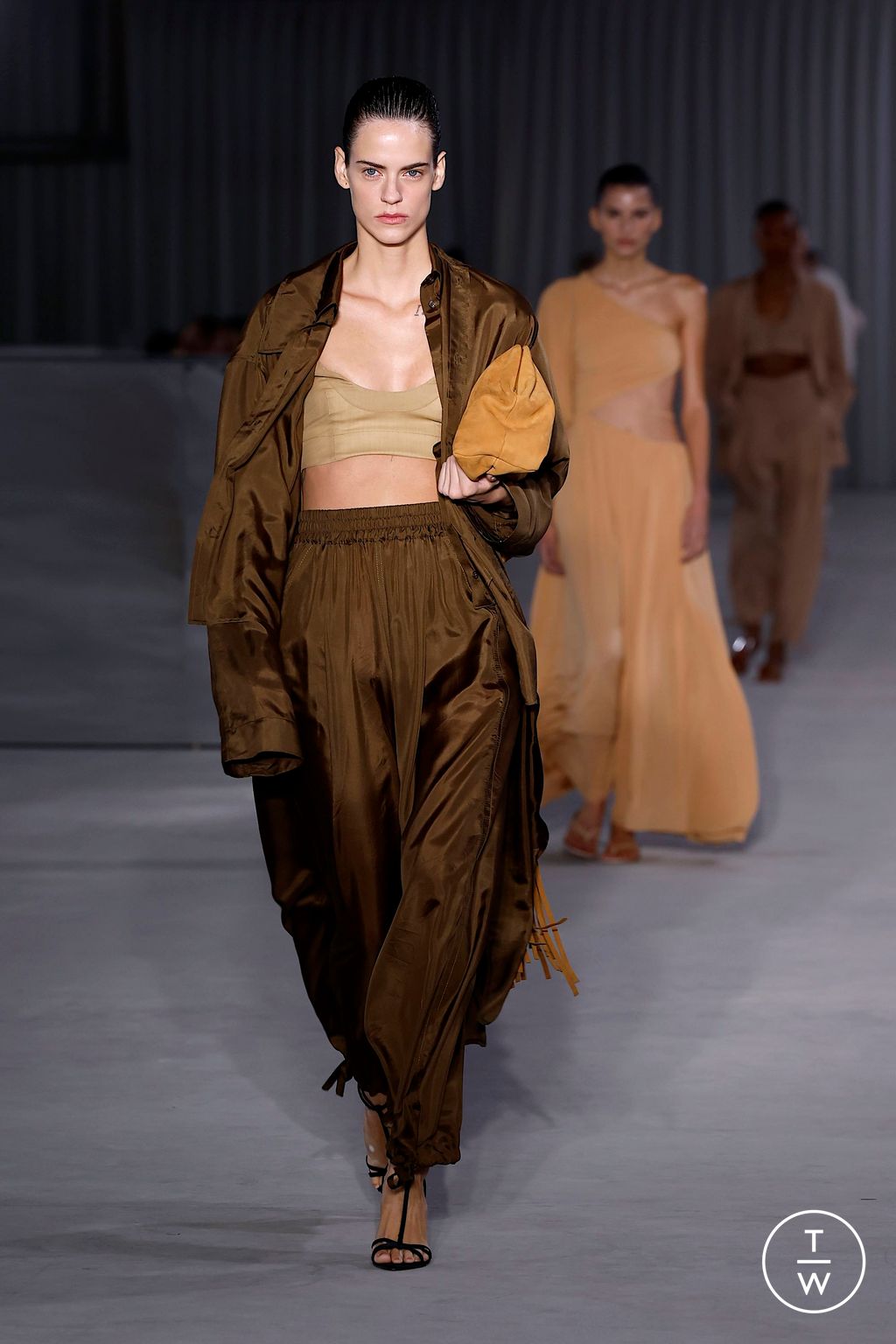 Fashion Week Milan Spring/Summer 2025 look 19 from the Philosophy di Lorenzo Serafini collection womenswear