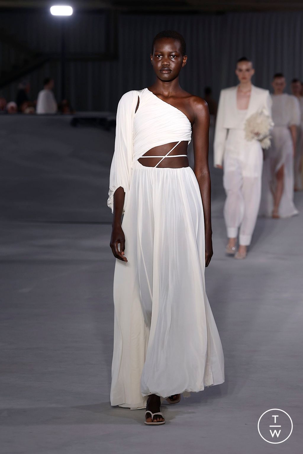Fashion Week Milan Spring-Summer 2025 look 28 from the Philosophy di Lorenzo Serafini collection womenswear