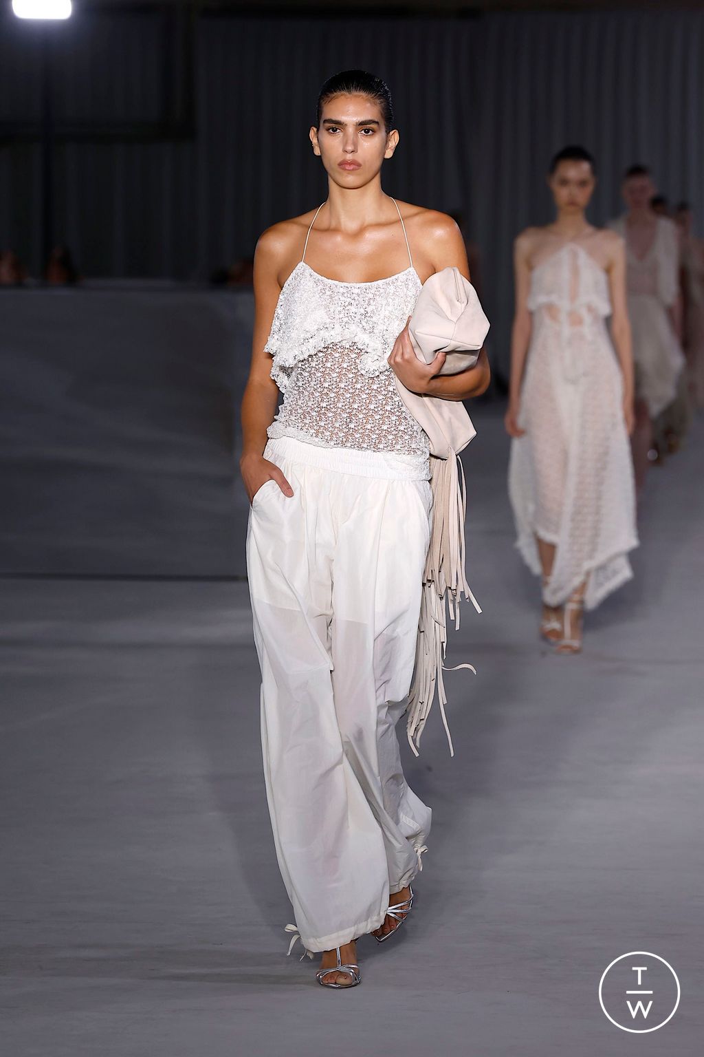 Fashion Week Milan Spring-Summer 2025 look 32 de la collection Philosophy di Lorenzo Serafini womenswear