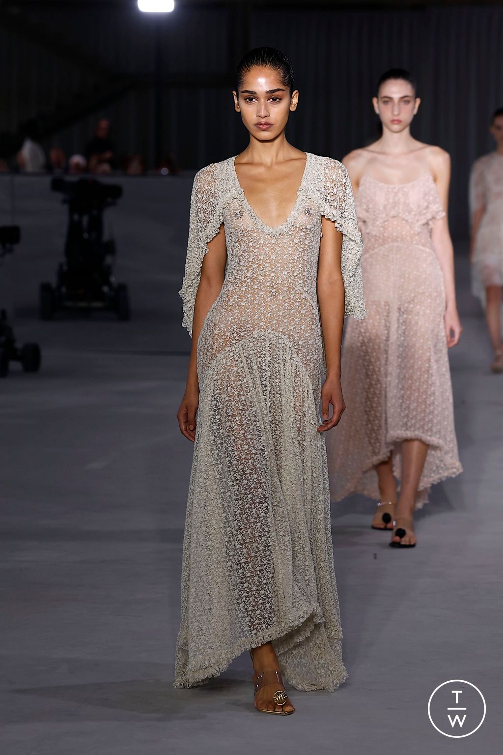 Fashion Week Milan Spring-Summer 2025 look 35 from the Philosophy di Lorenzo Serafini collection womenswear