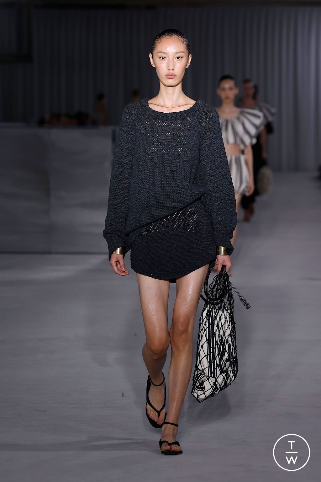 Fashion Week Milan Spring-Summer 2025 look 43 from the Philosophy di Lorenzo Serafini collection womenswear
