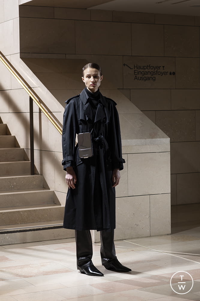 Fashion Week London Fall/Winter 2021 look 15 from the Published by collection 女装