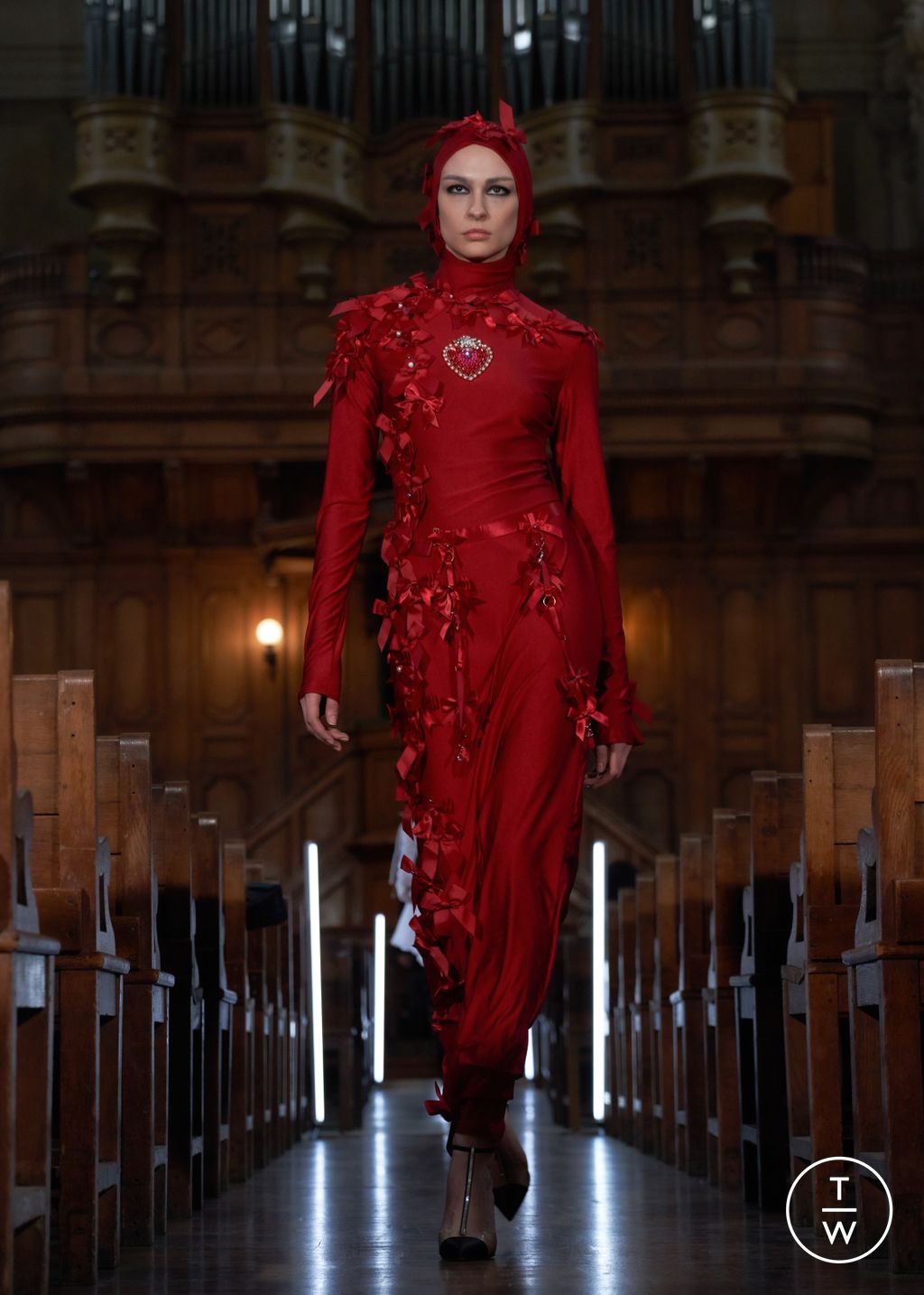 Fashion Week Paris Fall/Winter 2024 look 9 from the Lovelouder collection womenswear