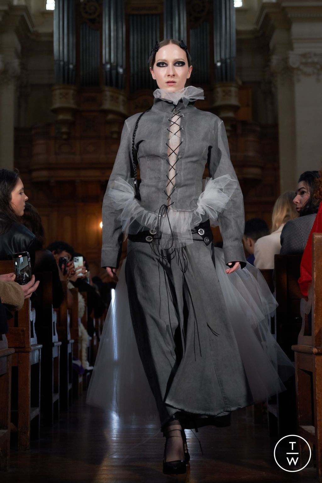 Fashion Week Paris Fall/Winter 2024 look 11 from the Lovelouder collection womenswear