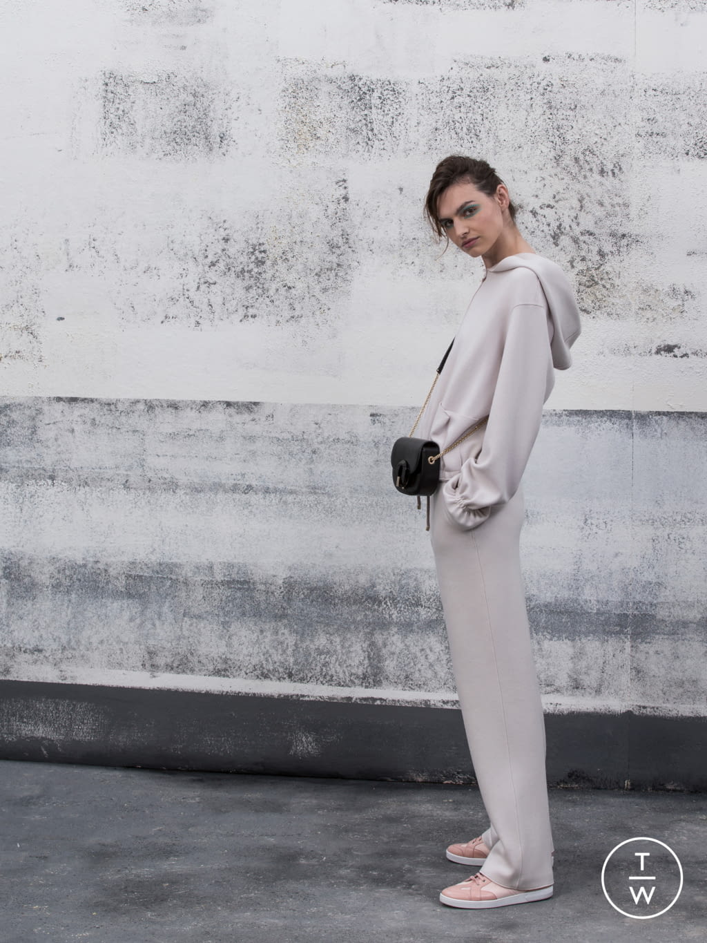 Fashion Week Milan Resort 2019 look 11 from the Giorgio Armani collection womenswear