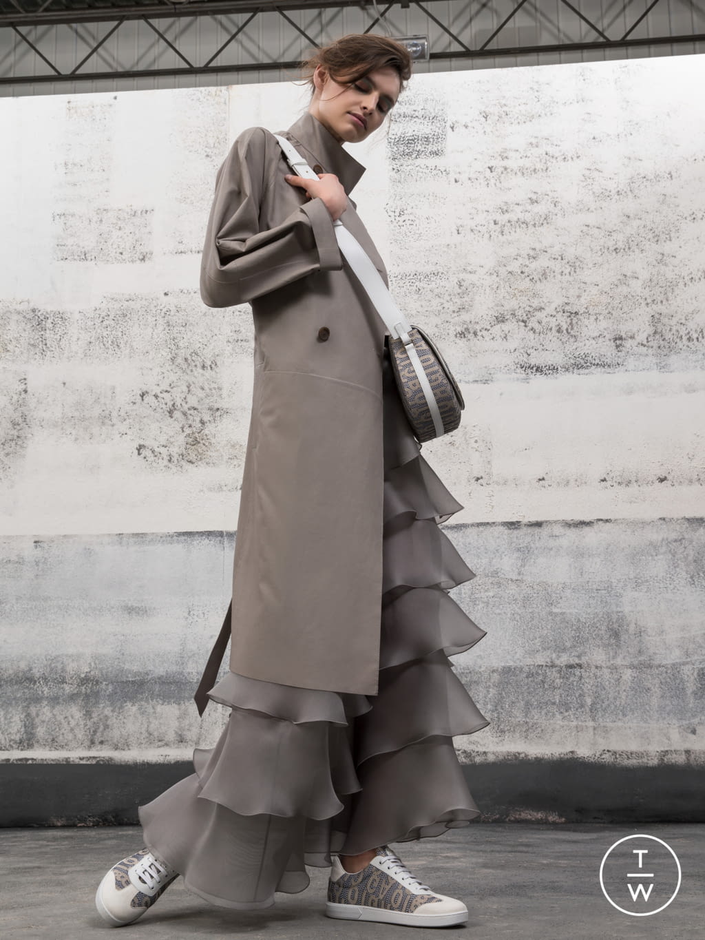 Fashion Week Milan Resort 2019 look 15 from the Giorgio Armani collection 女装