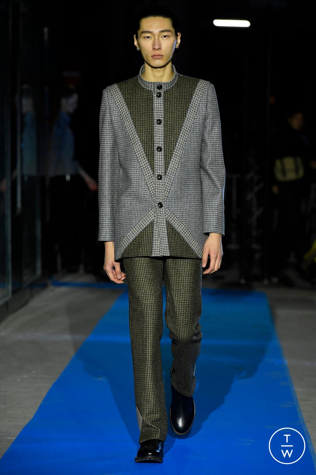 Fashion Week Paris Fall/Winter 2023 look 4 de la collection Pierre Cardin womenswear