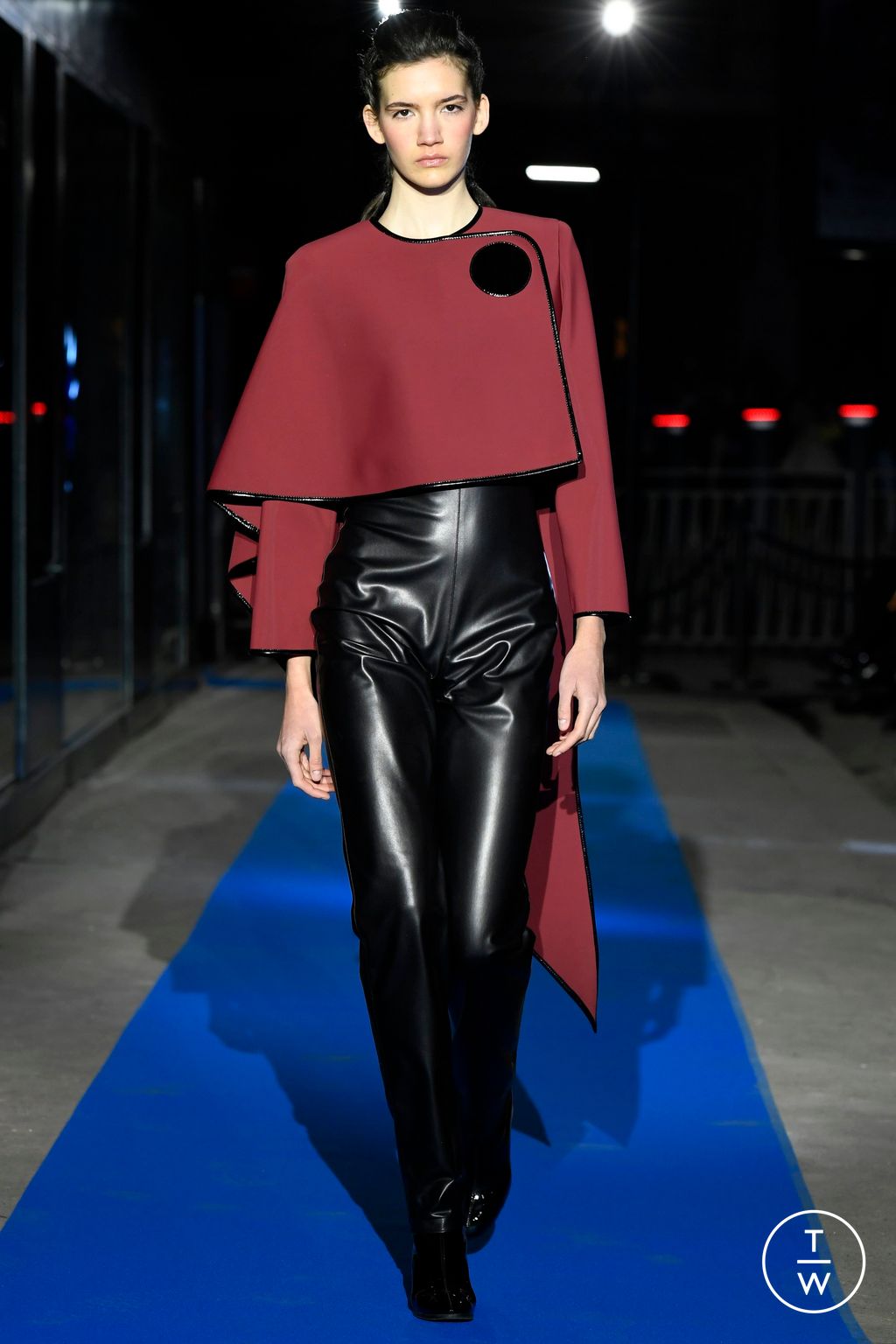 Fashion Week Paris Fall/Winter 2023 look 25 from the Pierre Cardin collection womenswear