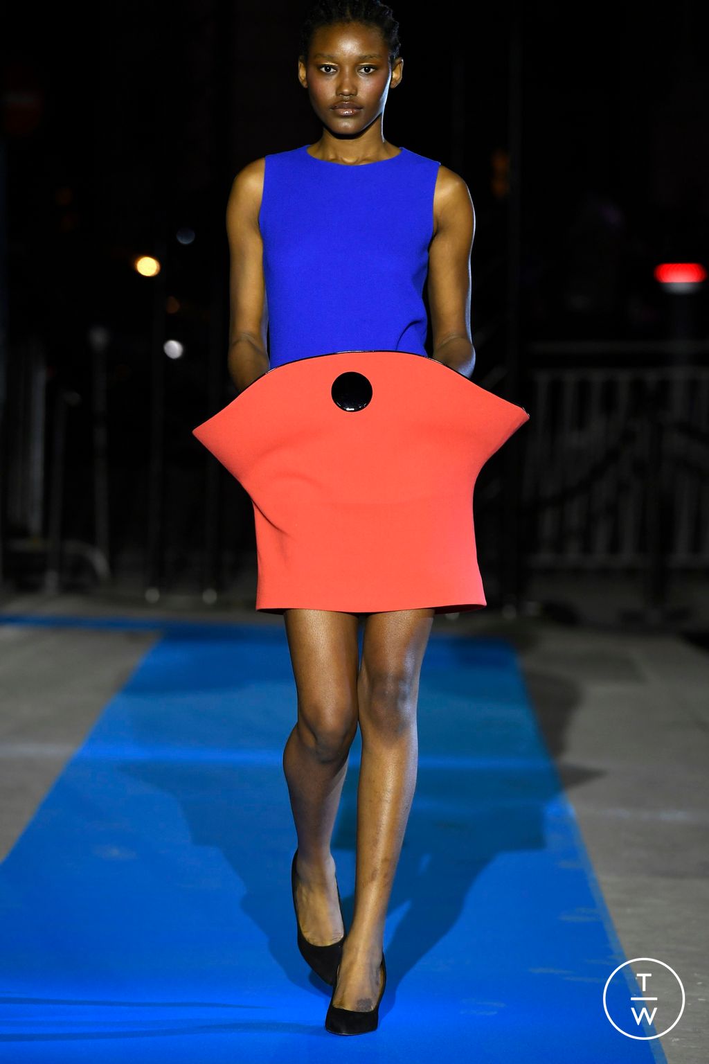 Fashion Week Paris Fall/Winter 2023 look 28 from the Pierre Cardin collection womenswear