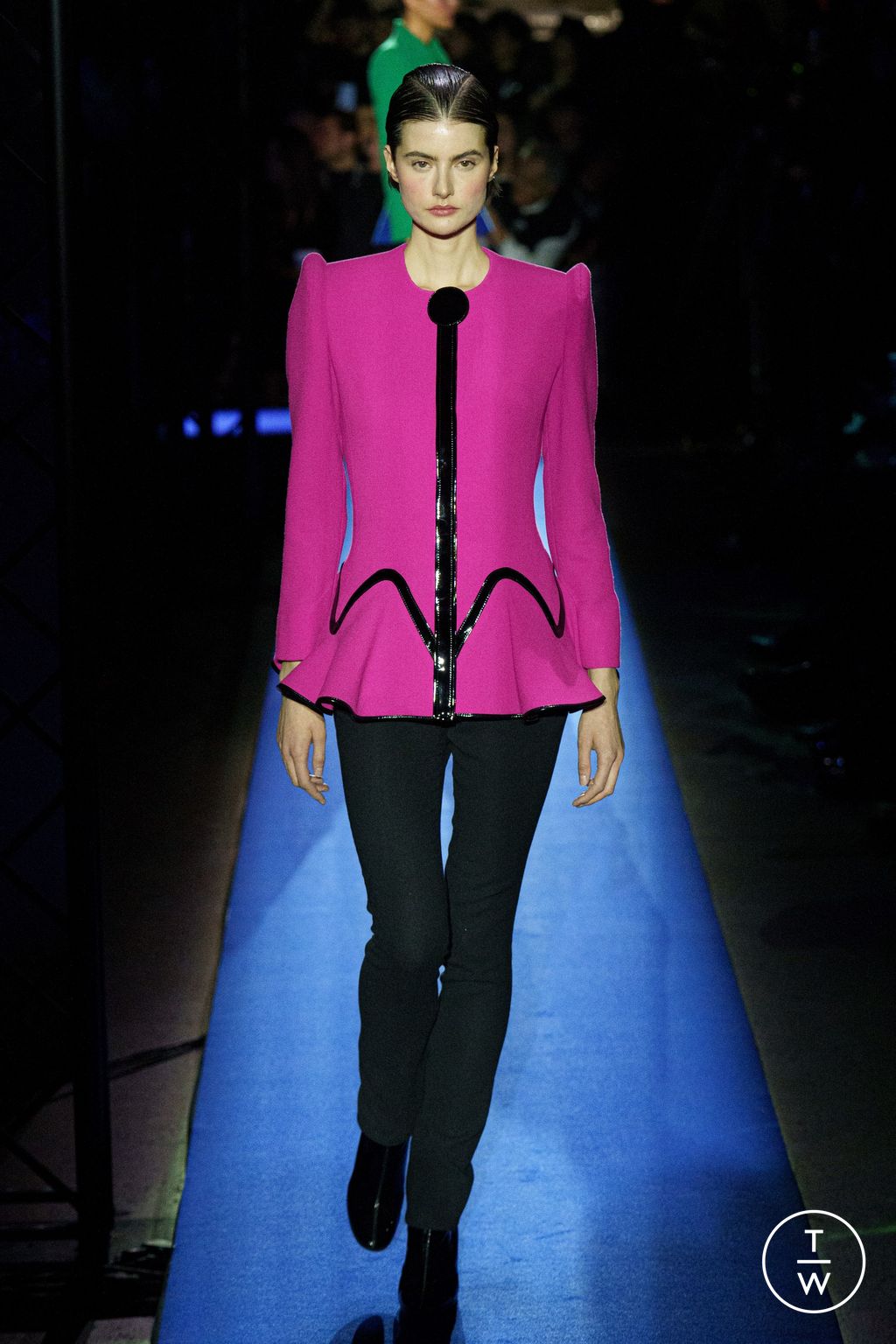 Fashion Week Paris Fall/Winter 2024 look 21 de la collection Pierre Cardin womenswear