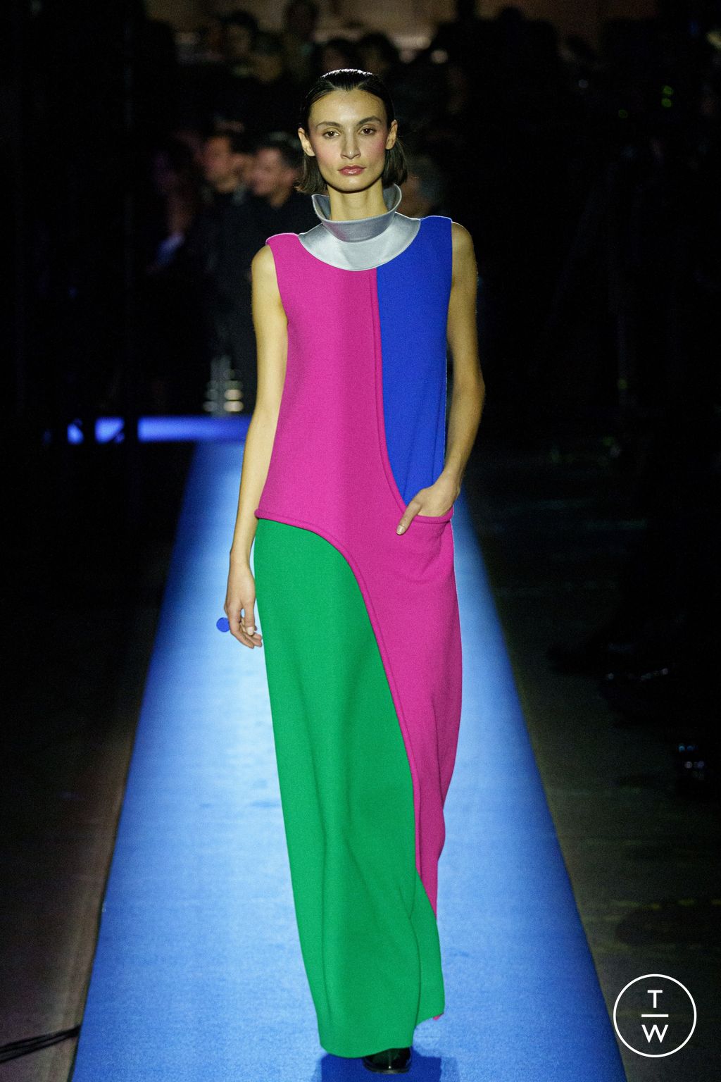 Fashion Week Paris Fall/Winter 2024 look 44 de la collection Pierre Cardin womenswear