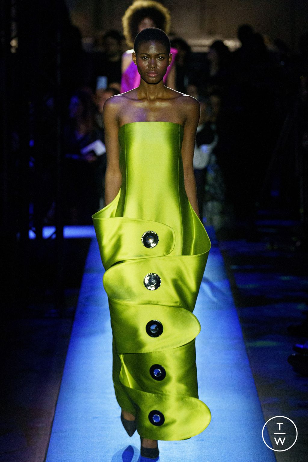 Fashion Week Paris Fall/Winter 2024 look 49 de la collection Pierre Cardin womenswear